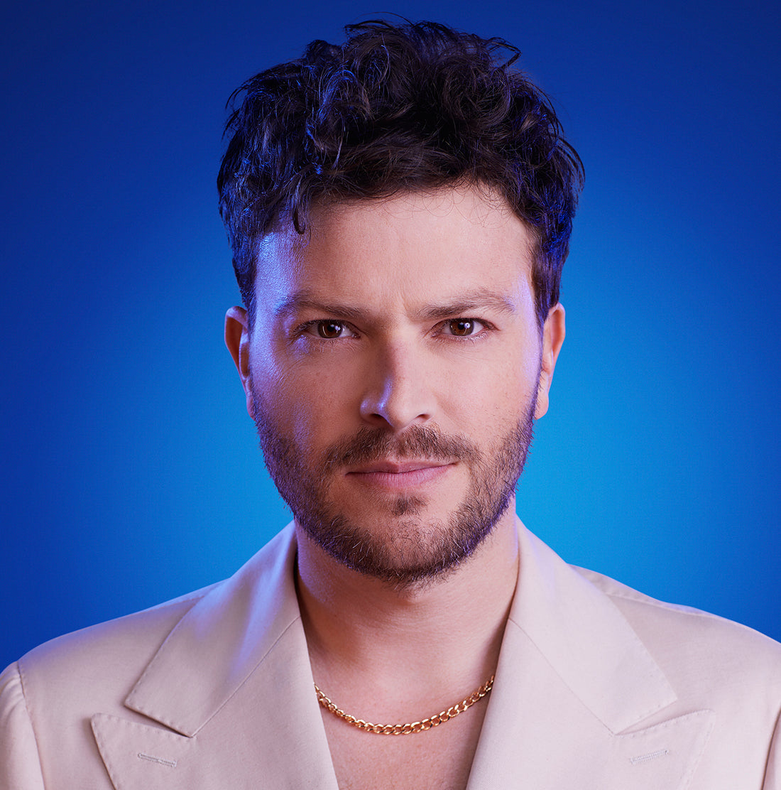 GUSI LLEGA COMO MENTOR A LA DESCARGA DEL CANAL CARACOL